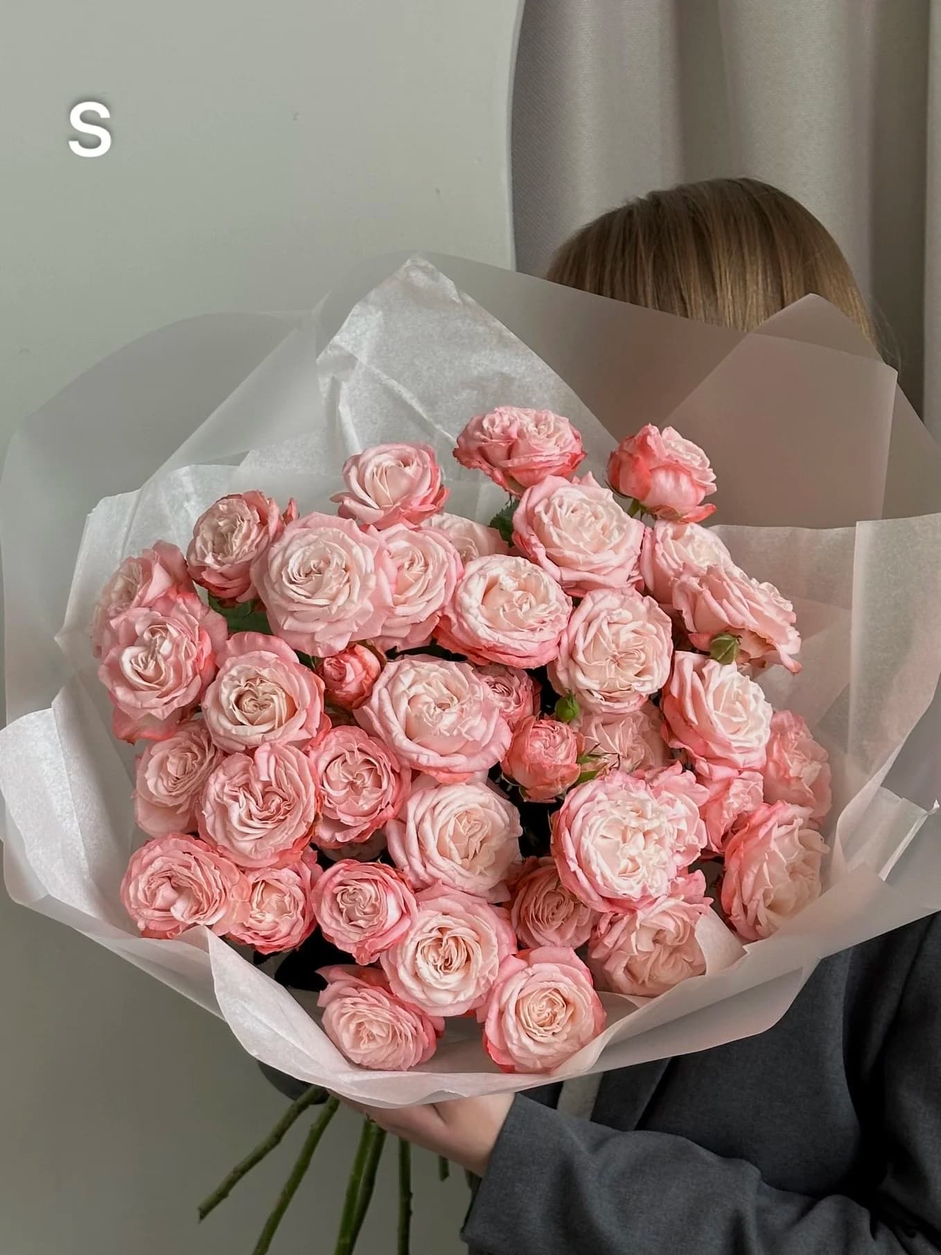 Кустовые розы миниатюра 3