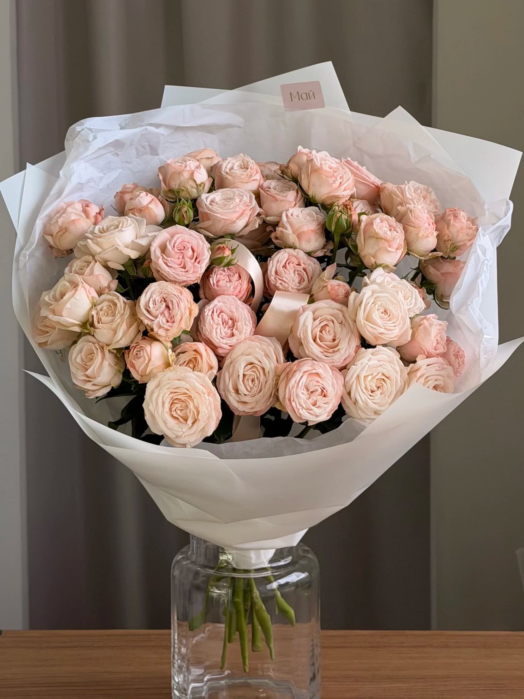 Кустовые розы Charm Pink